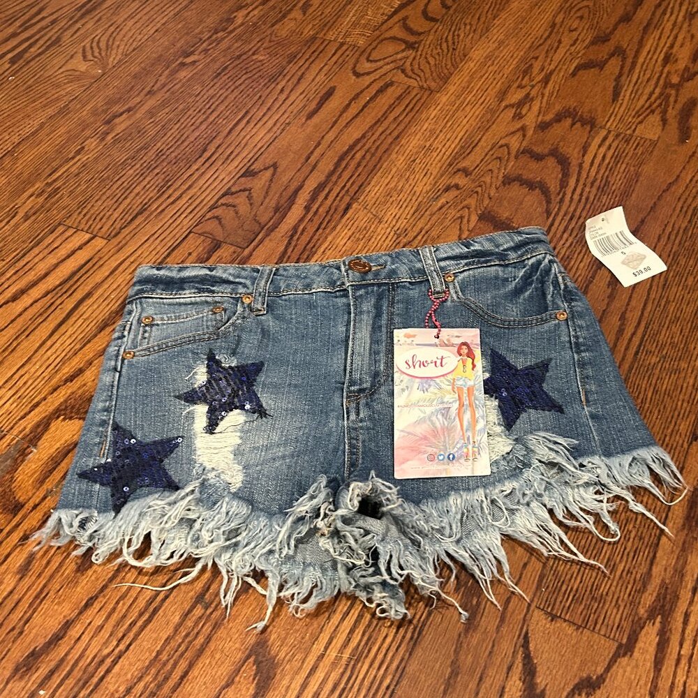 Almost Famous High Rise Shorts NWT W/Sequins Distressed Size 5